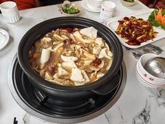 -原林野山菌火锅·炒菌(关上野生菌一条街店)