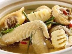 本鸡煲-斐文野奢酒店·私房菜·轻吧