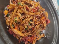 油焖烟笋-万荣烤鸭店·北京菜(天坛店)