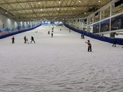 -乔波室内滑雪场