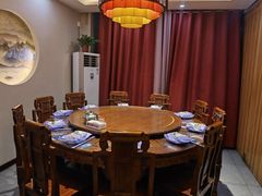 -满堂春特色餐馆