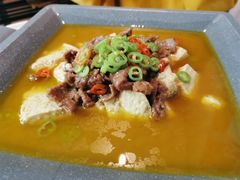 -有红鸡毛店·川菜(建设路店)