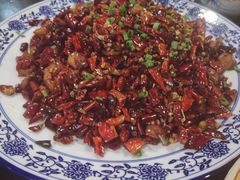 -黄桷树曹家私房菜(江与城店)