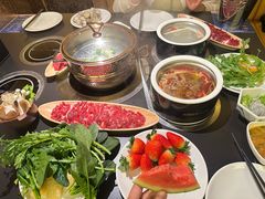 -钱小奴海鲜自助黑金店(杭州滨江龙湖店)