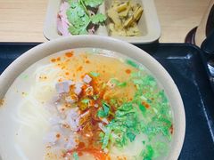 -亮亮拉面(师范路店)