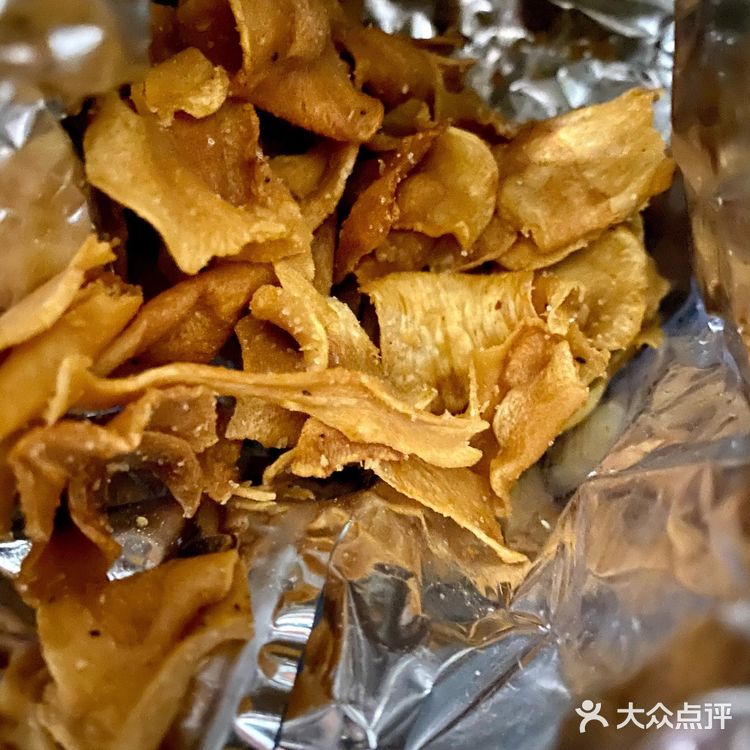 英国超市玛莎M&S零食 泰式甜辣椒薯片饼干柠檬挞酸奶