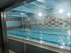 -蓝海豚游泳俱乐部(南京西路店)