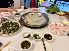 -颜氏双江清水鱼一养身火锅(磁器口店)