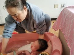 -家家月嫂育婴师育儿嫂(龙岗直营店)
