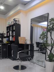 -V7 HAIR SALON