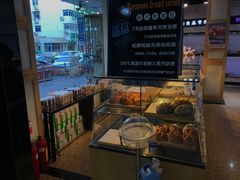 面包甜点陈列柜-梦菲思(果园道店)