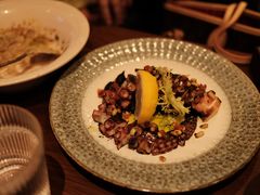 章鱼配墨鱼汁土豆泥-Bistro Les Lilas丁香花小酒馆