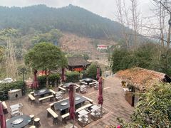-楠柏弯休闲山庄(梨花溪店)