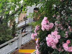 -楠柏弯休闲山庄(梨花溪店)