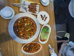 -俭寨大盘鸡·手抓肉·烧烤新疆菜(乌苏路店)