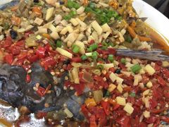 剁椒蒸鱼头-新新湘菜馆(新中街二条店)