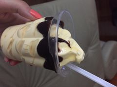 麦当劳(仙霞路店)-麦当劳(百联西郊购物中心店)