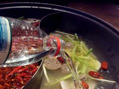 牛肉丸鸳鸯锅-萍姐火锅·公路夜市(打浦桥日月光店)