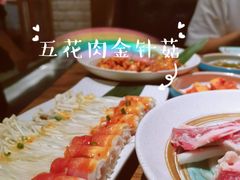 -明洞阿姨·韩式酱蟹烤肉·创意料理(三元桥店)