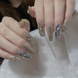 -IDO美甲美睫