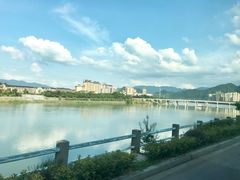 -雅鲁激流探险漂流