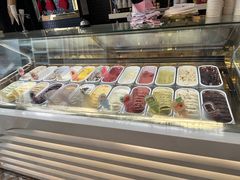 -MADO冰淇淋咖啡馆(淘金店)