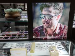 -视野联行眼镜蔡司·依视路官方授权店(顺城店)