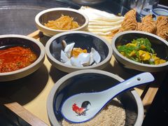 -挂旗柴锅鸡(蚌山区嘉年华店)