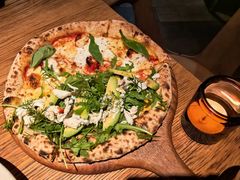 双拼pizza（玛格丽特拼帝王蟹油牛果）-La Strada(安福路店)