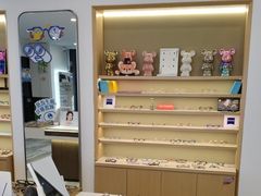 -三目眼镜·蔡司视觉合作店(青浦宝龙店)