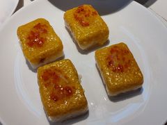 -阿瓦山寨·湘菜现炒·剁椒鱼头王(咸阳总店)