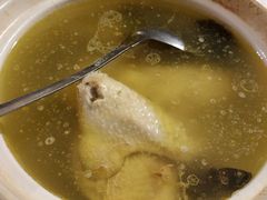 散养老母鸡汤-深山老屋(张江店)