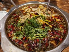 -乡土特色.冷锅鱼.牦牛肉汤锅