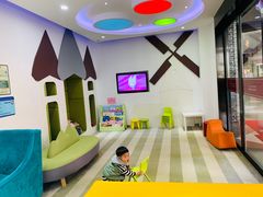 -雅悦齿科(顾村公园店)
