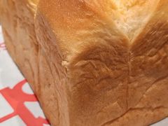 -HOT CRUSH趁热集合·现烤面包(环球港店)