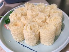-左庭右院鲜牛肉火锅(浦江欢乐颂店)