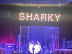 -鲨鱼美式餐厅酒吧Sharky