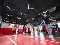 -悦动体能篮球羽毛球网球(三里河店)