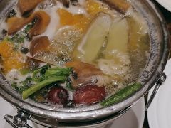 -君来湖滨饭店·玫瑰园