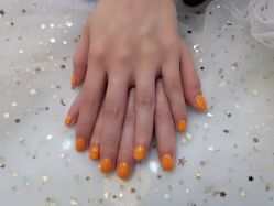 -蜜丝卡伦美甲美睫半永久
