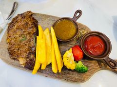 -丽莎沙拉轻食餐厅(国贸店)