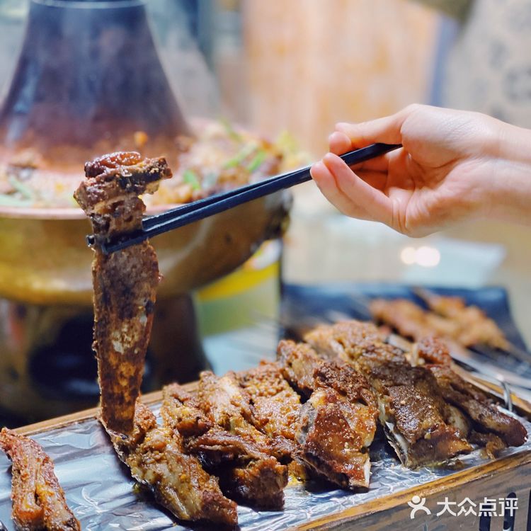 第五季排挡，羊蝎子火锅，烧烤一站式吃好