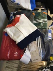 -adidas(德基广场店)