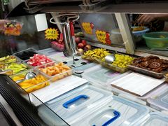 自助取餐区-老炳·七丛松甘草水果