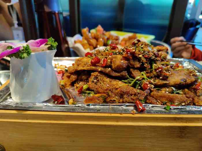 丁大兴(万力时代店)-"庆贺仙女同事拿下大单[调皮]每个月拿一.