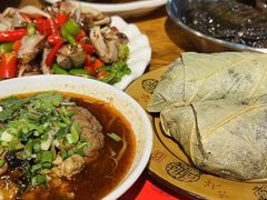 -李双猪·小龙虾·烧烤·羊肉煲(乐山店)