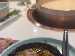 -洪氏嗨捞·猪肚鸡火锅(阳光天地店)
