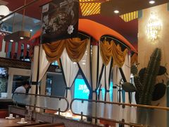 -巴特餐饮6加1音乐餐吧·新疆菜