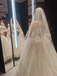 -Vera Wang婚纱礼服旗舰店