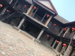 -清风小镇闯关东影视基地